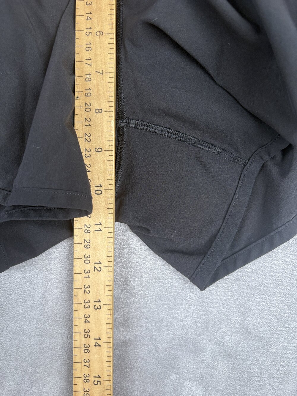 Lululemon Women's Size 4 Black Layered Running Shorts - Picture 9 of 10